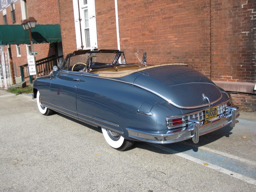  Packard Custom Eight Convertible 1949 года  (фото 9 из 9)